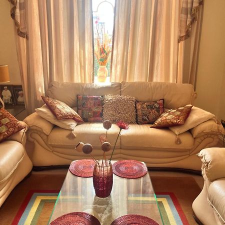 Private Room In Charming Detached House In Newington Эдинбург Экстерьер фото