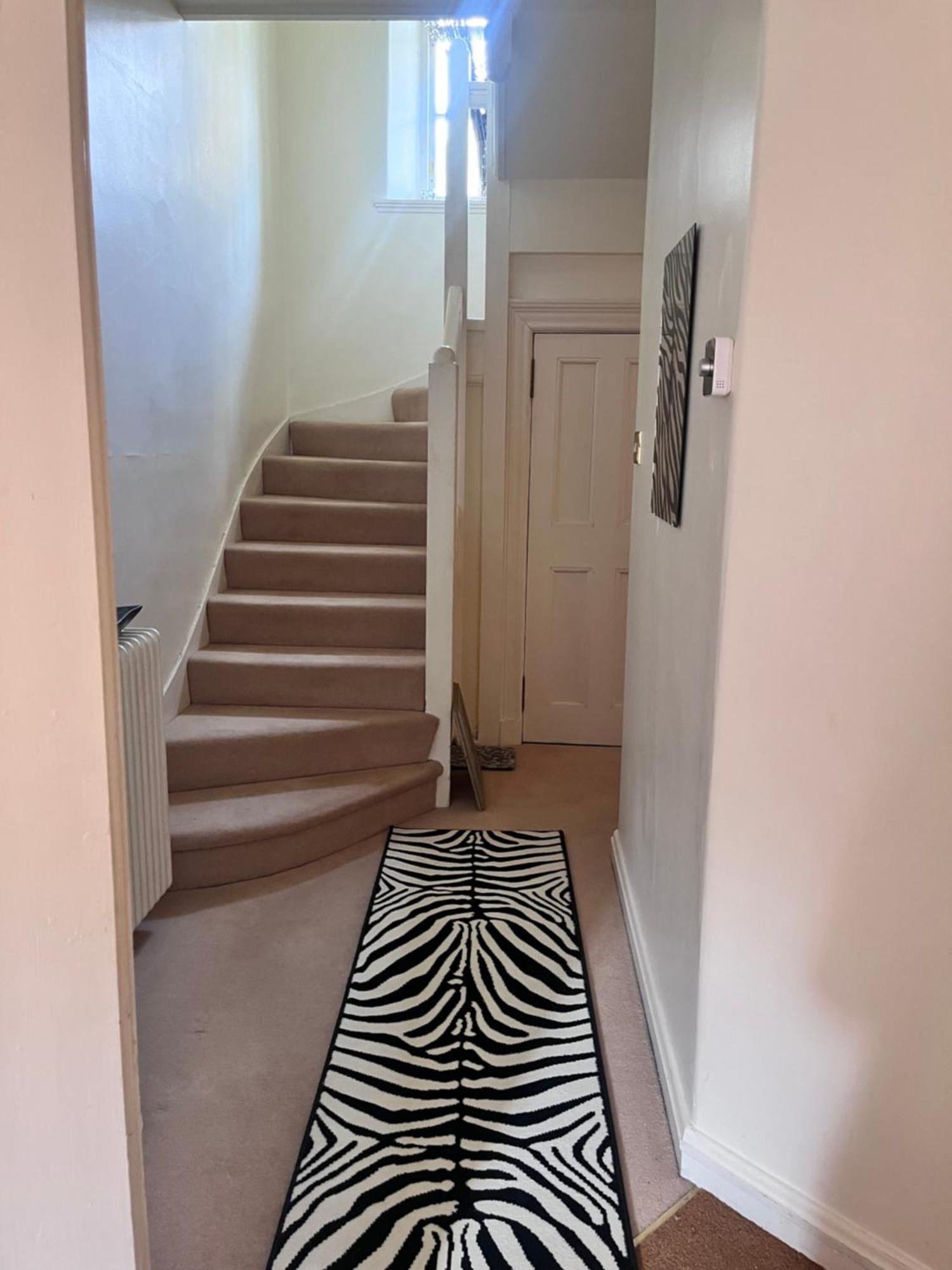 Private Room In Charming Detached House In Newington Эдинбург Экстерьер фото